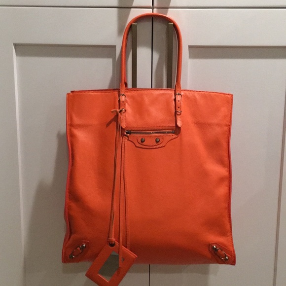Balenciaga Papier Ledger Tote - Picture 1 of 11